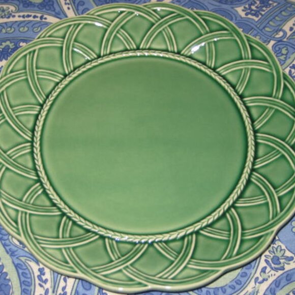 NWT Bordallo Pinheiro Outono Autumn Green 10” Dinner Plate Made in Portugal NEW - Picture 1 of 14